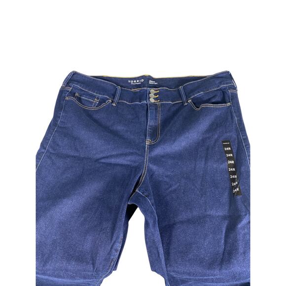 NWT Women's Torrid Super Soft Jeggings Dark Blue Size 24 Regular - Picture 3 of 7